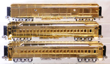 Load image into Gallery viewer, MTH 20-4029 + 20-4129 Millennium GOLD O Gauge 7car 70' Madison Passenger Set NYC
