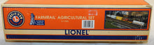 Load image into Gallery viewer, Lionel 6-11983 Farmrail Agriculture Freight Train Set Boxed O gauge GP-7 + freight Cargill C-9
