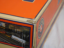 Load image into Gallery viewer, Lionel 6-11983 Farmrail Agriculture Freight Train Set Boxed O gauge GP-7 + freight Cargill C-9
