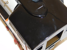 Load image into Gallery viewer, Lionel 6-13004 &amp; 6-13006 STANDARD GAUGE HIAWATHA Loco &amp; 4 car Passenger set WOW
