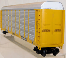 Load image into Gallery viewer, MTH 20-98466 Milwaukee Road Corrugated Auto Carrrier TTGX #965765 Trailer Train
