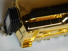 Load image into Gallery viewer, MTH 20-4029 + 20-4129 Millennium GOLD O Gauge 7car 70' Madison Passenger Set NYC
