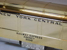 Load image into Gallery viewer, MTH 20-4029 + 20-4129 Millennium GOLD O Gauge 7car 70' Madison Passenger Set NYC
