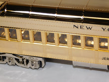 Load image into Gallery viewer, MTH 20-4029 + 20-4129 Millennium GOLD O Gauge 7car 70' Madison Passenger Set NYC
