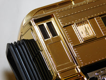 Load image into Gallery viewer, MTH 20-4029 + 20-4129 Millennium GOLD O Gauge 7car 70' Madison Passenger Set NYC
