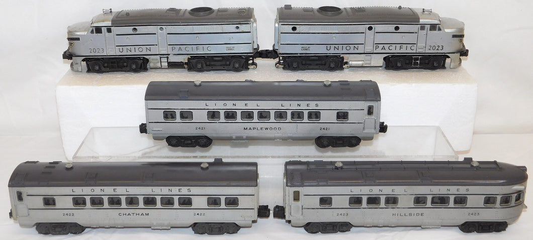 Lionel 2023 Union Pacific AA Alco Passenger set Silver/Gray top Serviced 2421-23