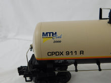 Load image into Gallery viewer, MTH 20-92014 BNSF Tank Car MTHRRC 2000 CDRX 911R Premier Burlington Santa Fe O
