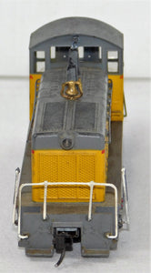 Athearn DS1870 Union Pacific SW-7 Dummy diesel Cow weathered scale couplers