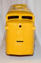 Load image into Gallery viewer, Lionel 221 Rio Grande A unit Alco Diesel 1963-64 Yellow Runs Clean O Postwar
