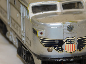 Lionel 2023 Union Pacific AA Alco Passenger set Silver/Gray top Serviced 2421-23