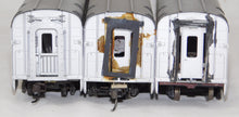 Load image into Gallery viewer, Rivarossi Baltimore &amp; Ohio Three 85&#39; Streamlined Passenger cars 2 Roomettes Coach HO
