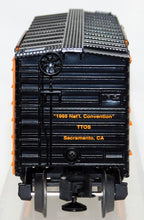 Load image into Gallery viewer, Lionel 6-52057 TTOS Western Pacific 6464 series Box Car #6464-1995 Convention WP
