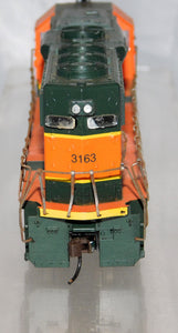 Athearn #4163 BNSF 3163 GP-50 Powered w/metal railings Scale couplers HO 1/87