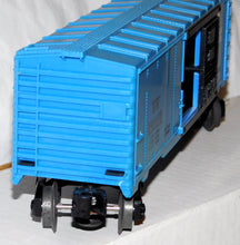 Load image into Gallery viewer, Lionel 6464-475 B&amp;M Boston &amp; Maine Boxcar CLEAN in RARE BLUE PRINT LABEL BOX 1960s
