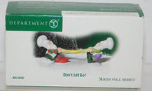 Load image into Gallery viewer, Department 56 #56.56854 Don&#39;t Let Go! North Pole Serie Taffy Elves Christmas D56
