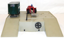 Load image into Gallery viewer, Lionel 460 Piggyback Transport Set set w/3460 flat &amp; 2 trailers BOXED postwar 1955-57
