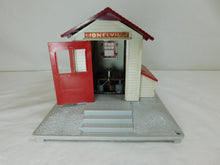 Load image into Gallery viewer, Lionel 125 Whistle Station Boxed Postwar tested &amp; Works + Instructions &amp; button
