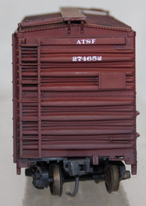 Accurail 274652 Santa Fe Chief Boxcar Weathered Metal wheels weighted HO Scale