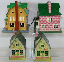 Load image into Gallery viewer, MTH 10-1110 #192 VIlla Set 4 Tinplate Traditions buildings Standard Bungaows C-7+
