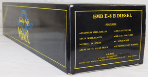 Weaver EMD E-8 B unit Santa Fe Diesel Unpowered dummy Warbonnet Gold Line 3 rail