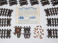 Load image into Gallery viewer, Lionel 31 &amp; 32 SUPER O track Lot for sets  Complete Oval 12 curved 4 straight + 43 power + 37unc
