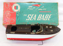 Load image into Gallery viewer, Fleet Line #200 SEA BABE Speed Boat in BOX WORKS lights model motor boat VINTAGE 1950s
