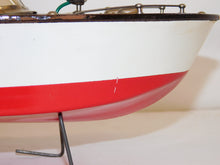 Load image into Gallery viewer, Fleet Line #200 SEA BABE Speed Boat in BOX WORKS lights model motor boat VINTAGE 1950s
