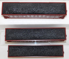 Load image into Gallery viewer, MTH 20-97060 UP Four Bay Hopper Six Car Set O Union Pacific 6 diff #s COAL loads
