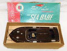 Load image into Gallery viewer, Fleet Line #200 SEA BABE Speed Boat in BOX WORKS lights model motor boat VINTAGE 1950s
