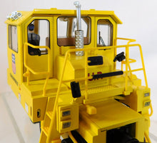 Load image into Gallery viewer, Lionel 6-28449 Union Pacific 4850TM TrackMobile motorized unit TMCC 1/48 O scale C-9
