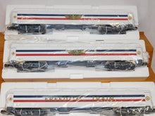 Load image into Gallery viewer, Lionel 6-39085 American Freedom Train Three CAR Heavyweight Passenger ADD-ON Set NEW
