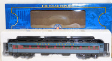 Load image into Gallery viewer, LIONEL 6-25578 POLAR EXPRESS 1/48 O SCALE Heavyweight AddOn passenger coach C-10
