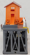 Load image into Gallery viewer, Lionel Trains 6-12703 Operating Icing Station Accessory C-7 O/027 Boxed Ice 352
