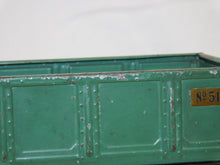 Load image into Gallery viewer, Lionel 512 Peacock gondola Standard Gauge COPPER journals / brass 1932 Prewar
