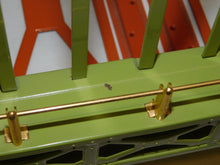 Load image into Gallery viewer, Lionel 6-32904 #305 Hellgate Bridge Standard Gauge /O Metal Cream/Green tinplate
