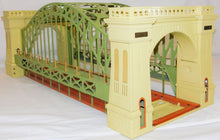 Load image into Gallery viewer, Lionel 6-32904 #305 Hellgate Bridge Standard Gauge /O Metal Cream/Green tinplate
