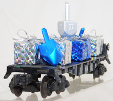 Load image into Gallery viewer, Lionel Custom Hanukkah Flatcar Dreidel &amp; Gift Transport Holiday Blue &amp; Silver O
