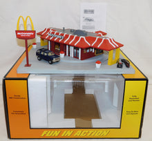 Load image into Gallery viewer, MTH 30-9114 Operating McDonalds Restaurant Rail King Boxed O operating accessory
