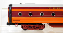 Load image into Gallery viewer, Lionel 6-29191 Milwaukee Road 18" Aluminum Passenger 4 Car Set Hiawatha C-9 Standard O
