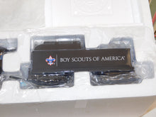 Load image into Gallery viewer, Lionel 6-30161 Boy Scouts of America Steam Freight Train Set no track/transformEr
