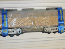 Load image into Gallery viewer, Lionel 6-31712 Union Pacific Limited 50th Anniversary Diesel Alco PA ABA + 7 car Passenger Set 10 pieces
