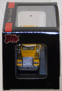 Malibu International Yellow Peterbilt 379 Sleeper cab truck 1/87 HO Scale w/ display