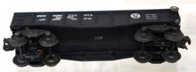 Load image into Gallery viewer, 1945 Lionel 463W Train Set Flying Shoe Pick Ups Boxes Runs great 1st Postwar set
