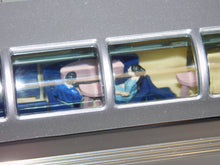 Load image into Gallery viewer, Lionel 6-21786 Anniversary Set Santa Fe F3 ABBA + 7 Aluminum Passenger Cars 2000 WOW
