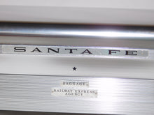 Load image into Gallery viewer, Lionel 6-21786 Anniversary Set Santa Fe F3 ABBA + 7 Aluminum Passenger Cars 2000 WOW
