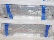 Load image into Gallery viewer, Lionel 6-31718 Southern Pacific Tank Train Oil Can GATX Tank Set 2 SD40T-2 + 8 tank cars
