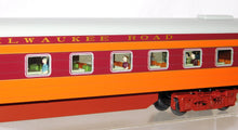 Load image into Gallery viewer, Lionel 6-29199 Milwaukee Road 18" STATIONSOUNDS Diner Aluminum Passenger Hiawatha C-8+
