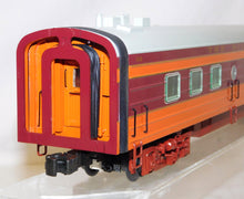 Load image into Gallery viewer, Lionel 6-29199 Milwaukee Road 18" STATIONSOUNDS Diner Aluminum Passenger Hiawatha C-8+
