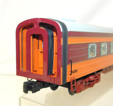 Load image into Gallery viewer, Lionel 6-29199 Milwaukee Road 18" STATIONSOUNDS Diner Aluminum Passenger Hiawatha C-8+
