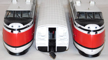 Load image into Gallery viewer, MTH 20-20035-1 Amtrak Turbotrain Streamlined Passenger Set Premier Proto-sound 3
